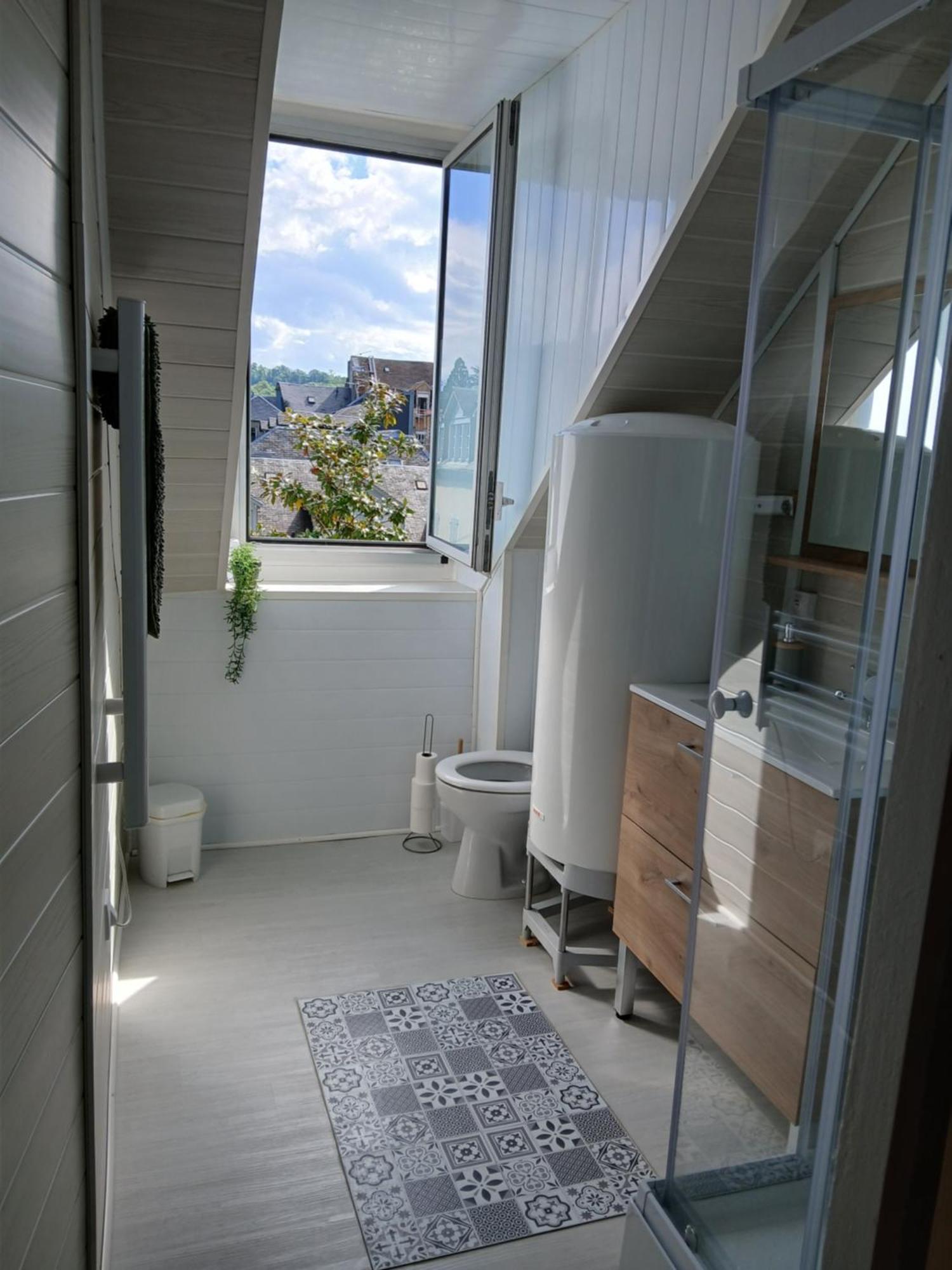 Charmant Appartement Au Centre De Bagneres-De-Bigorre Bagnères-de-Bigorre Exterior foto